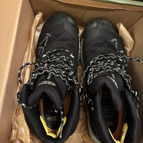 KEEN womens Nxis Evo Mid Height Waterproof Boots size 9 - Picture 6 of 12